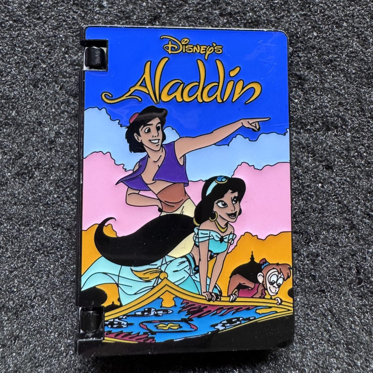 Aladdin VHS Hinged Blind Box Pin