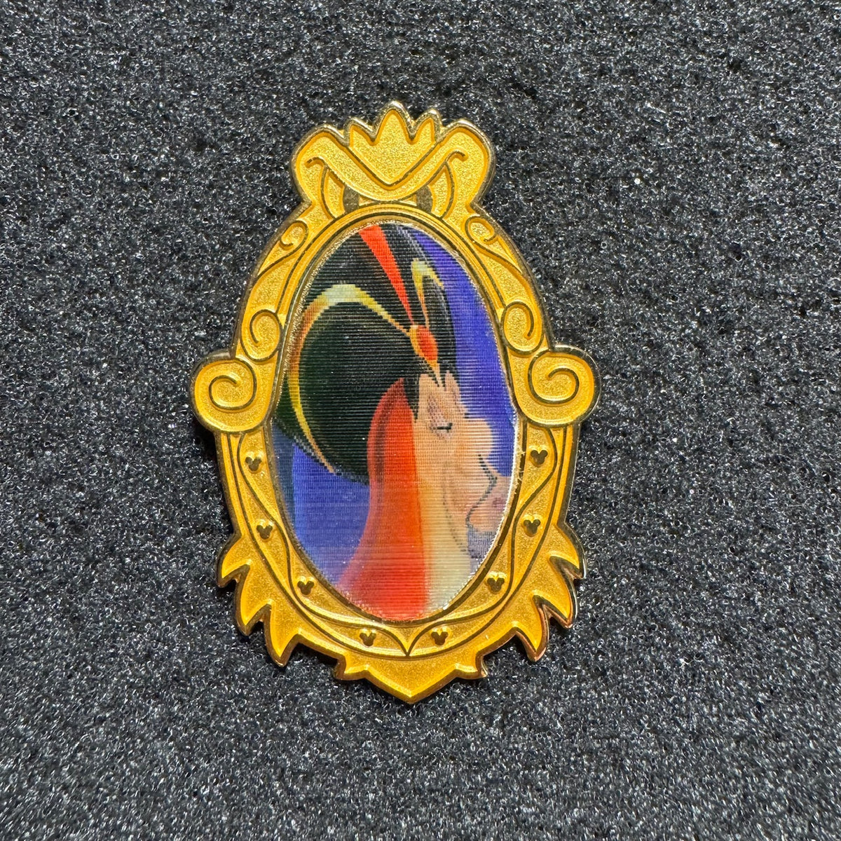Jafar Lenticular Gold Frame Pin
