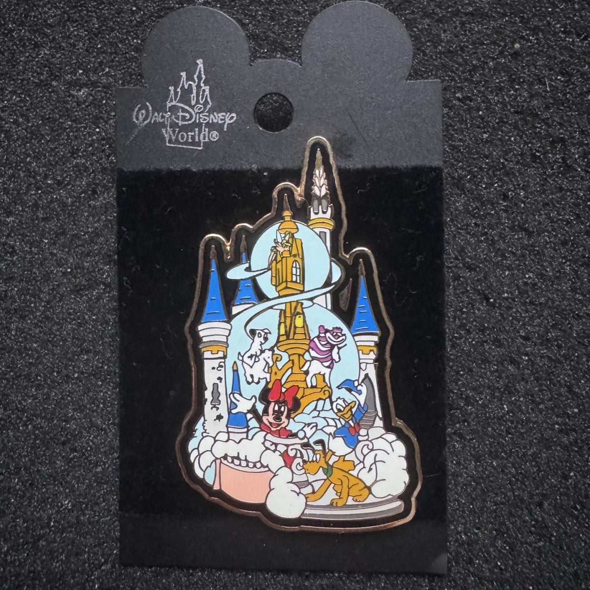 Minnie, Goofy & Pluto Share a Dream Come True Parade Pin
