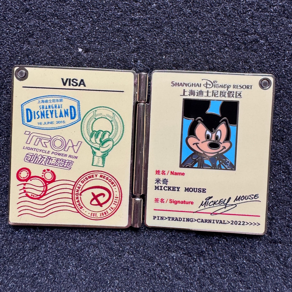 Mickey Mouse Pin Trading Carnival Passport Hinged Pin