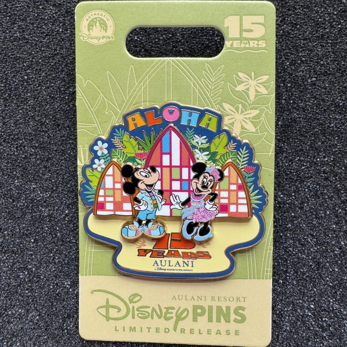 Mickey & Minnie Aulani 15 Years Pin