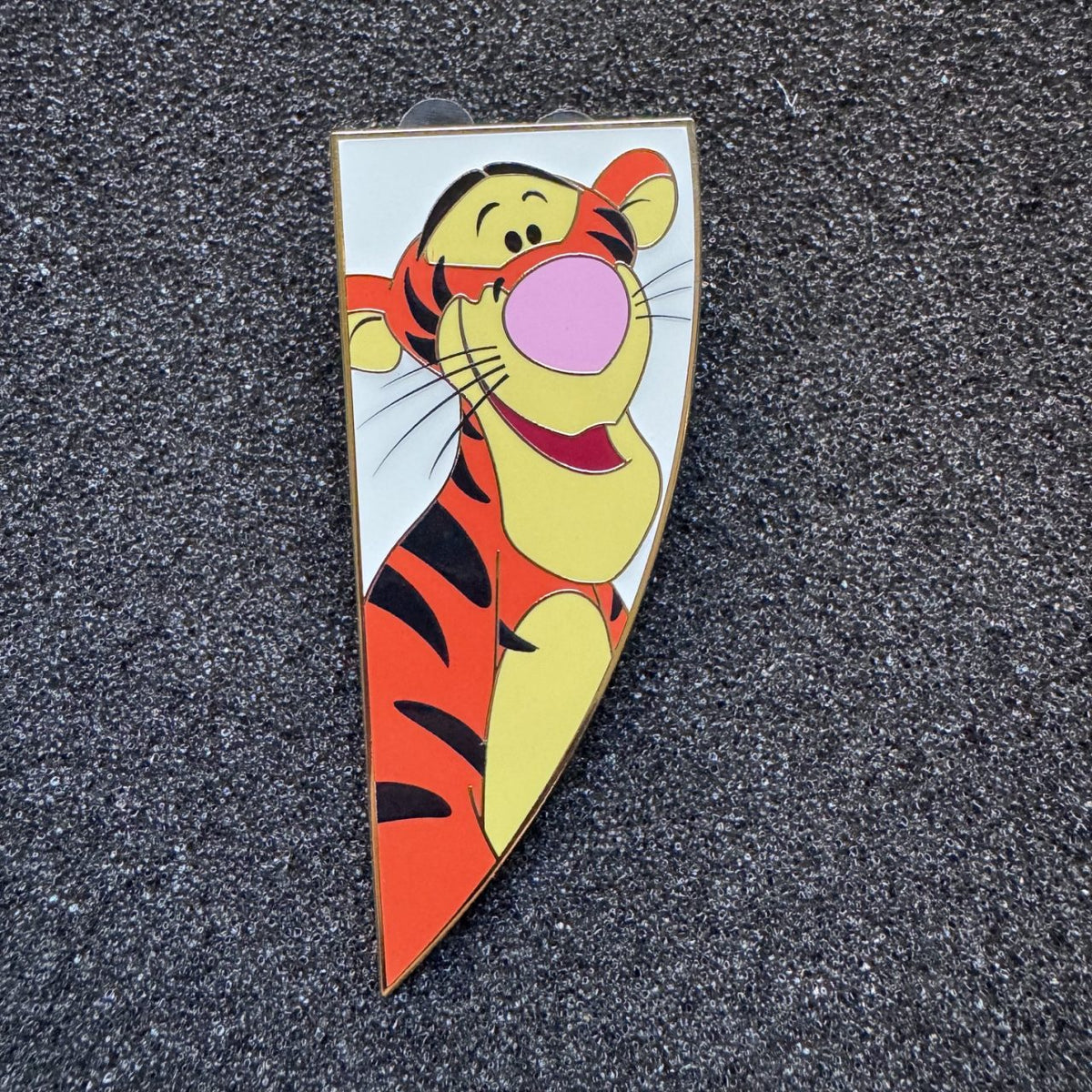 Tigger The Colorful World of Disney Puzzle Pin