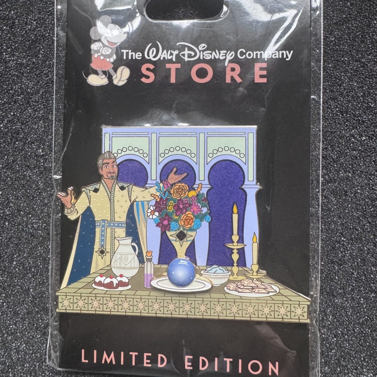 King Magnifico Table for One TWDC Store D23 Pin