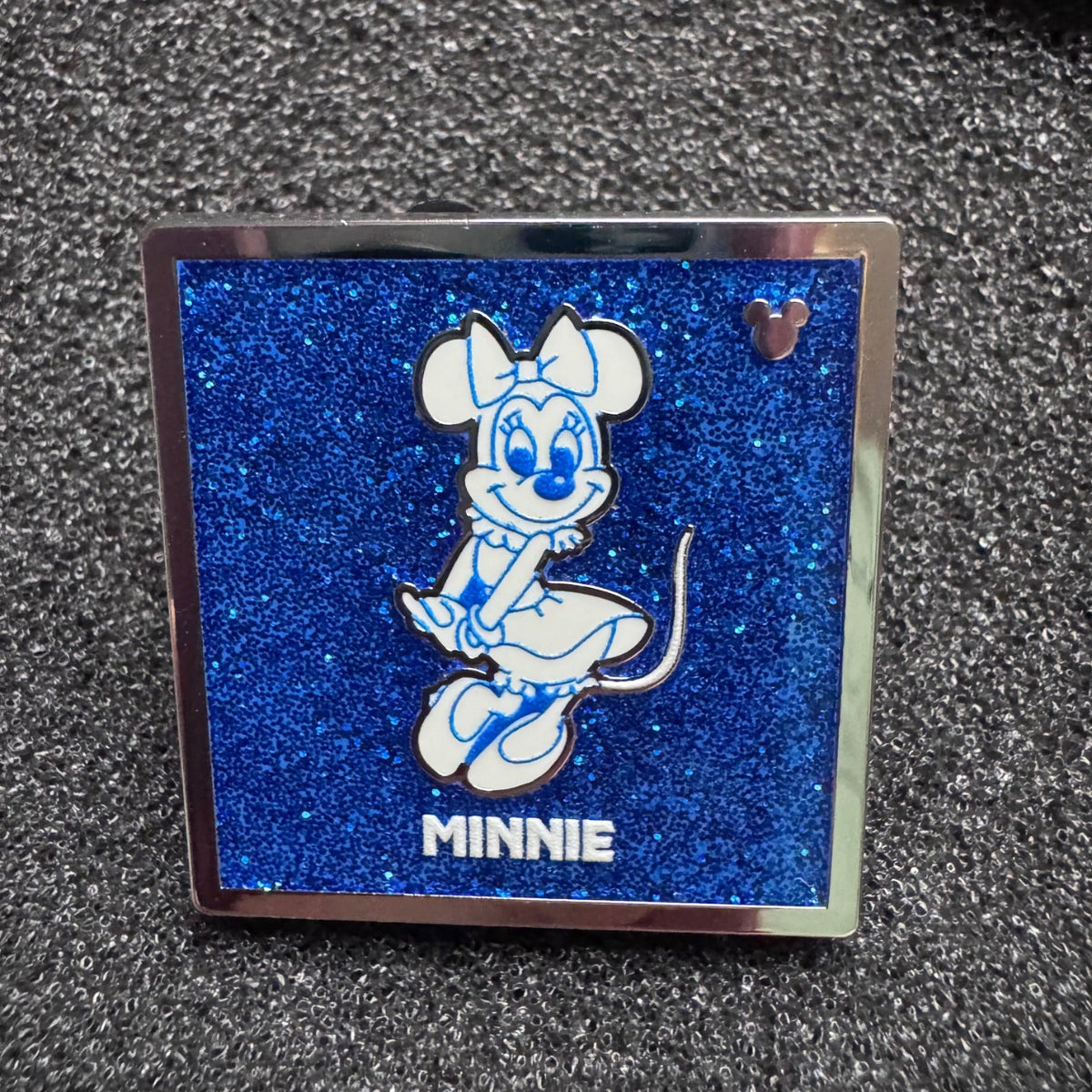 Minnie Vintage Disneyland Parking Signs Hidden Disney Wave B Pin