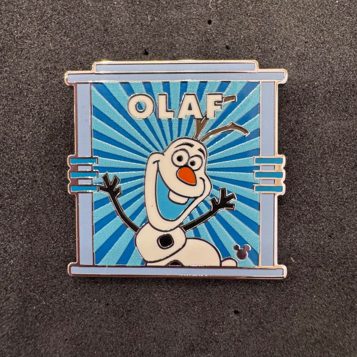 Olaf Parking Lots Wave B Hidden Disney Pin