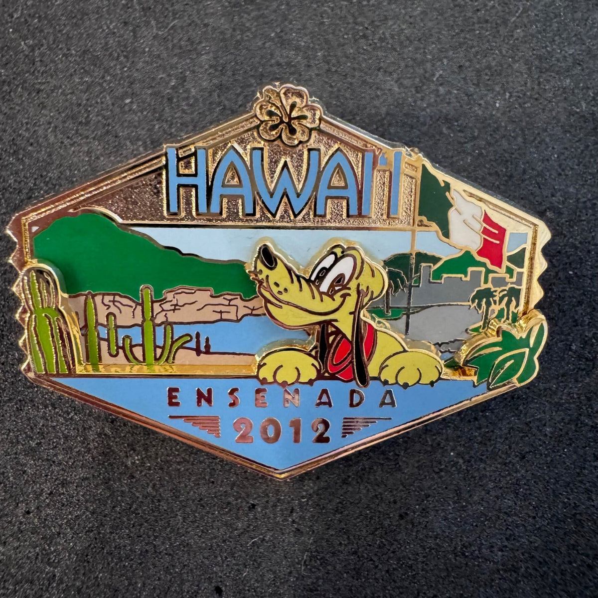 Pluto Hawaii Ensenada Disney Cruise Line Pin