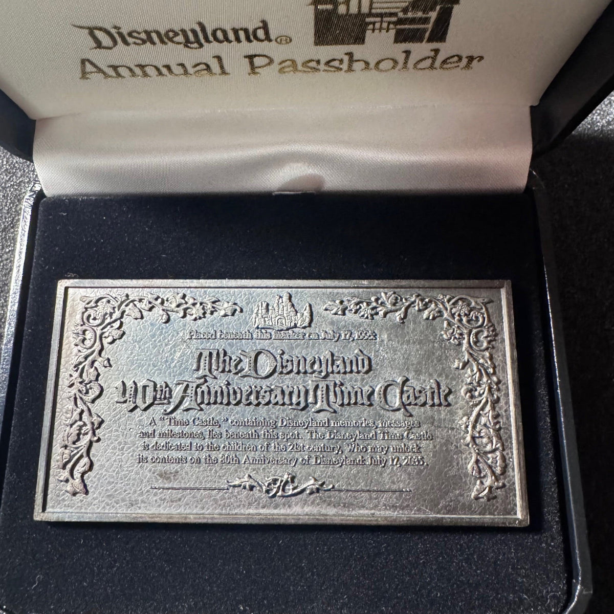The Disneyland 40th Anniversary Time Castle Annual Passholder Pin
