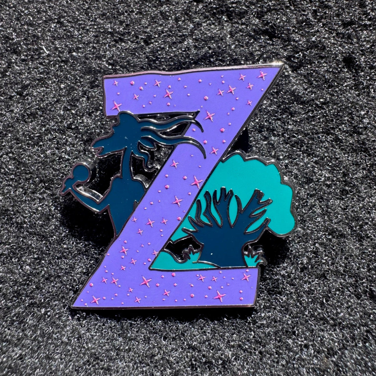 Zootopia "Z" Attractions Alphabet Mystery Pin