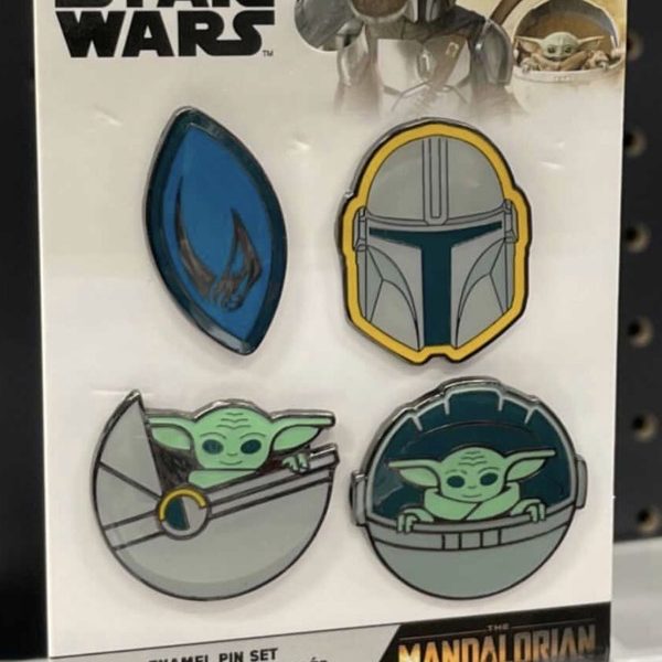 mandalorian pin disney world