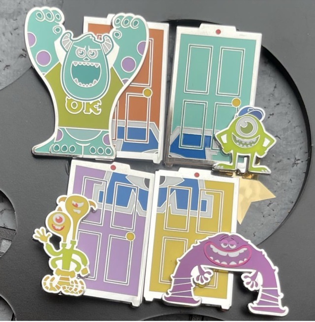 Closer look - Into the Film Mystery Disney Pin Set