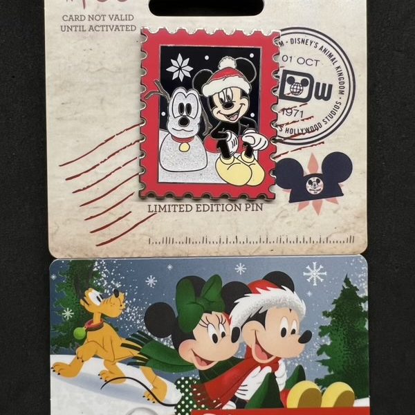 https://disneypinsblog.com/wp-content/uploads/2021/11/Mickey-Minnie-Disney-Holiday-2021-Gift-Card-Pin-600x600.jpeg