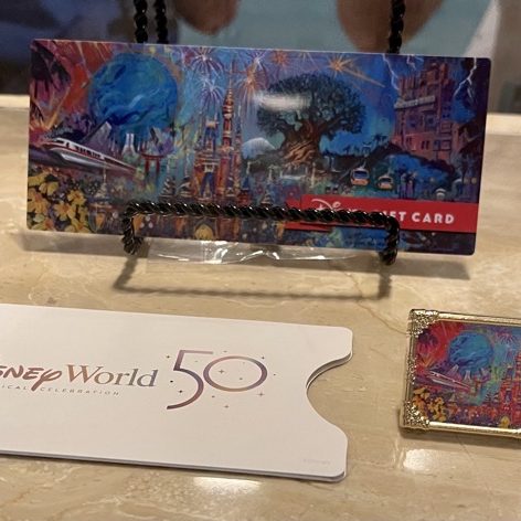 Disney Holiday 2021 Gift Card Pins - Disney Pins Blog