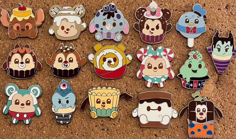 Disney Munchlings Series 1 Mystery Pin Pouch Disney Pins Blog