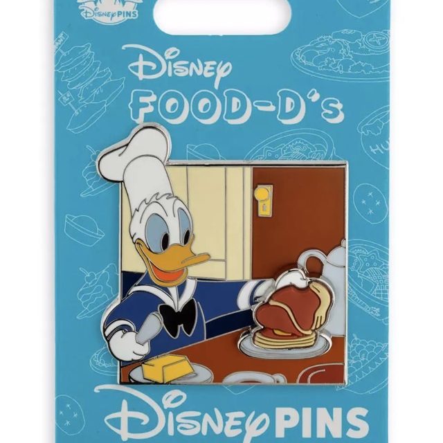 Disney Pin - Donald Duck Holiday Wreath Pin
