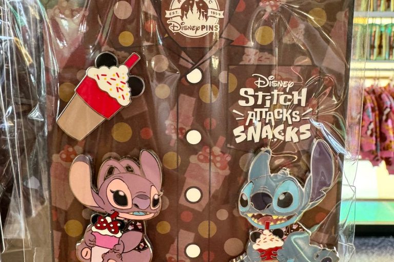 Ice Cream Stitch Attacks Snacks Disney Pin Set