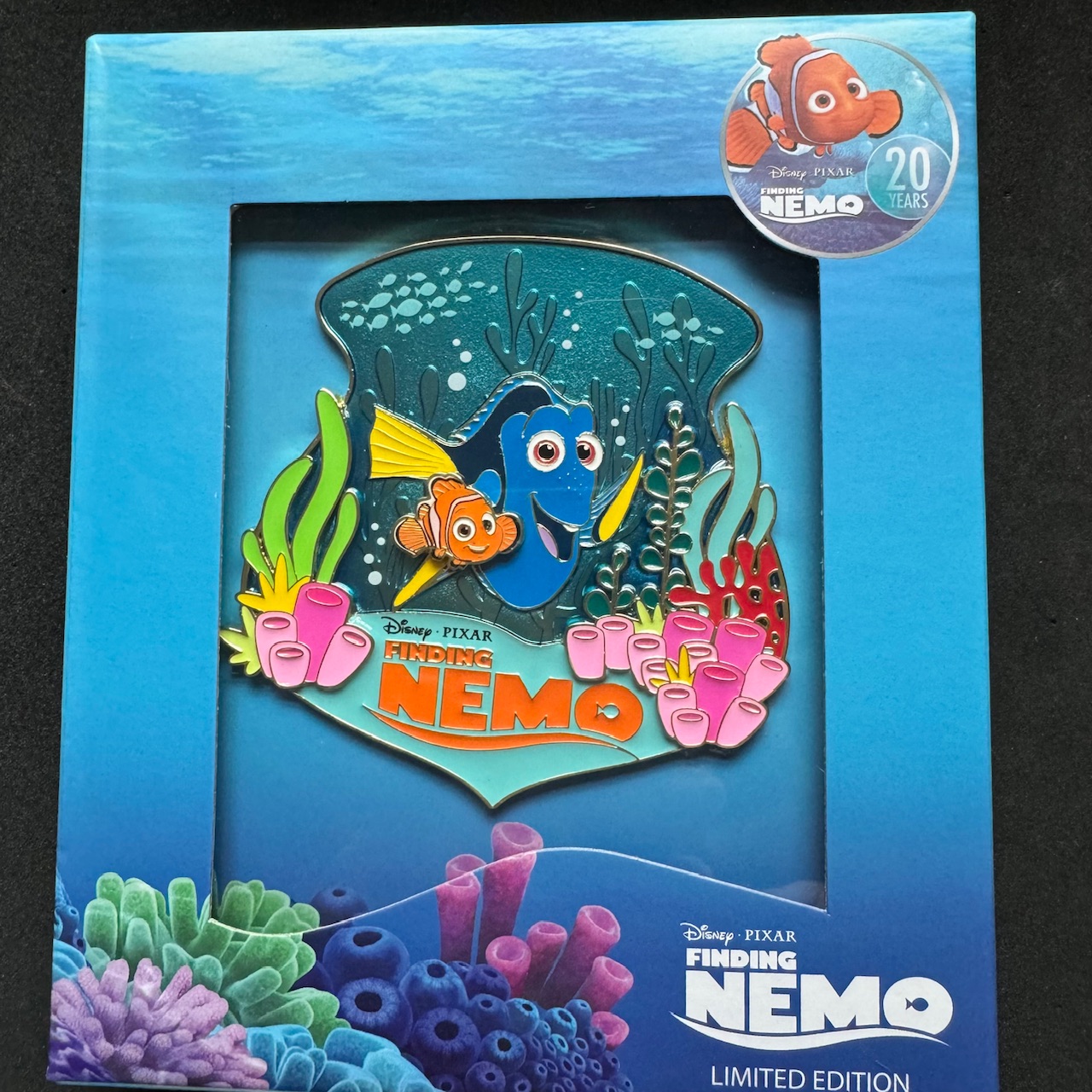 Disney finding Nemo hidden Mickey complete pin outlets set