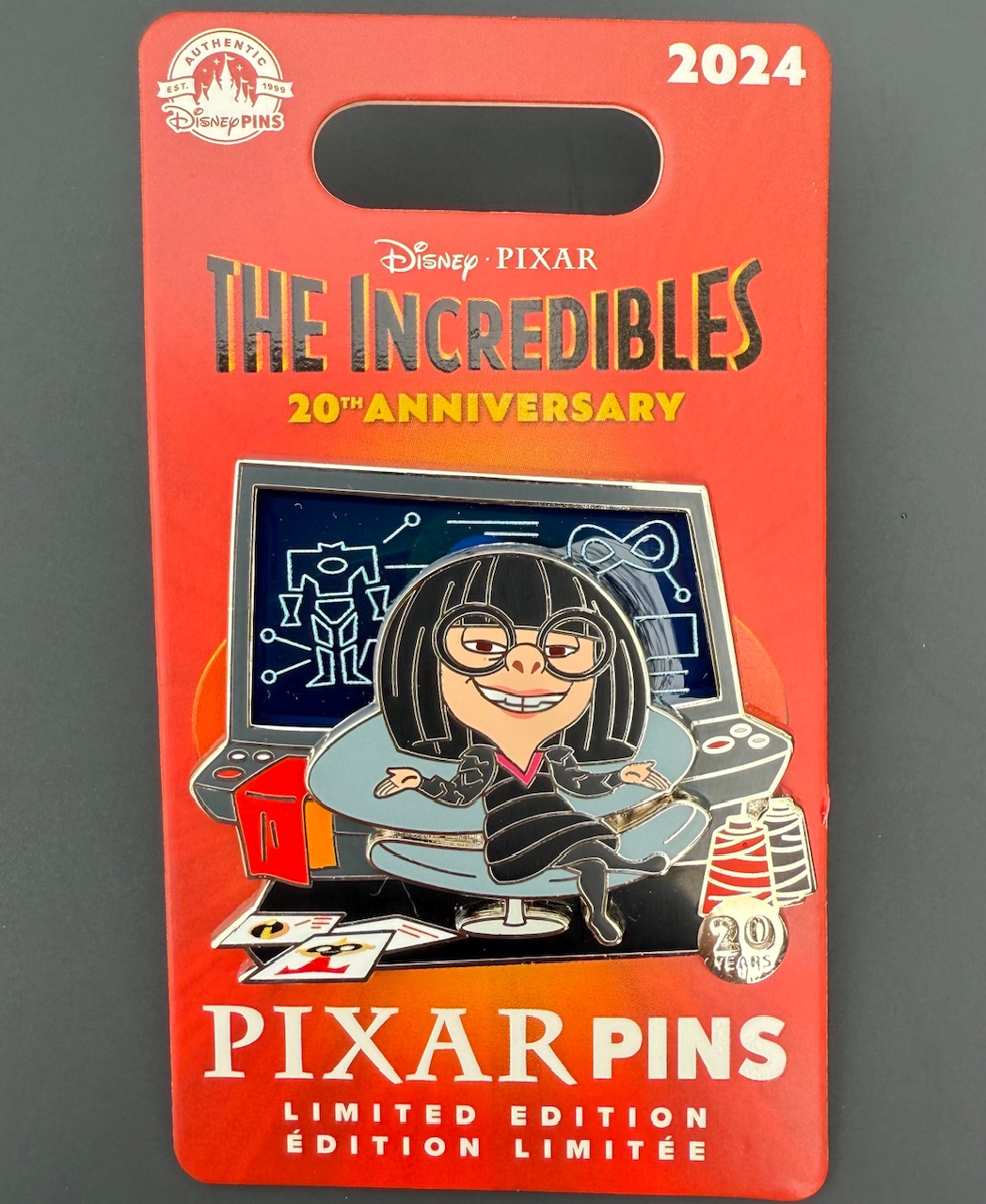 Edna Mode The Incredibles 20th Anniversary Disney Pin