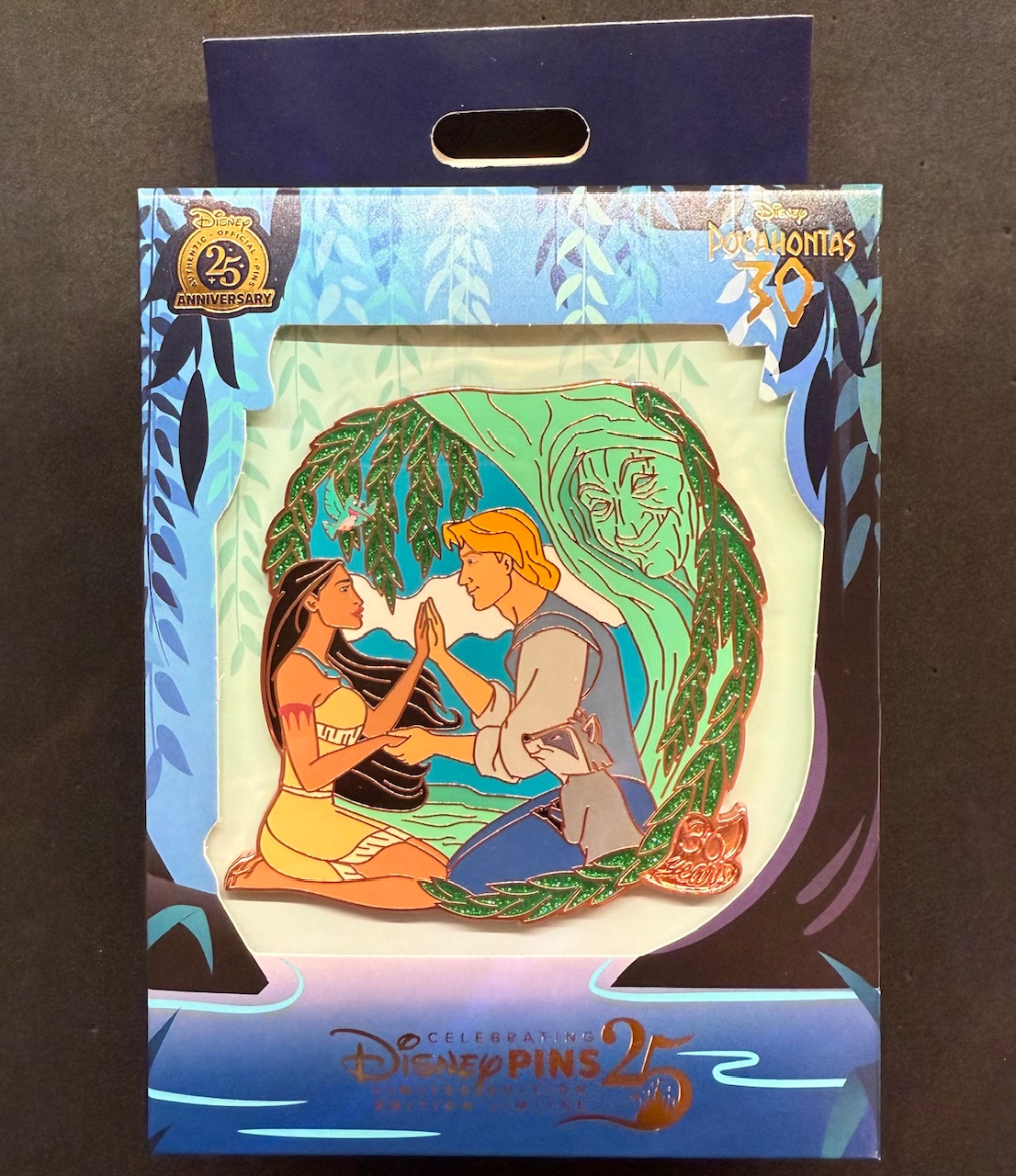 Pocahontas & John Smith - Pocahontas 30th Anniversary Pin
