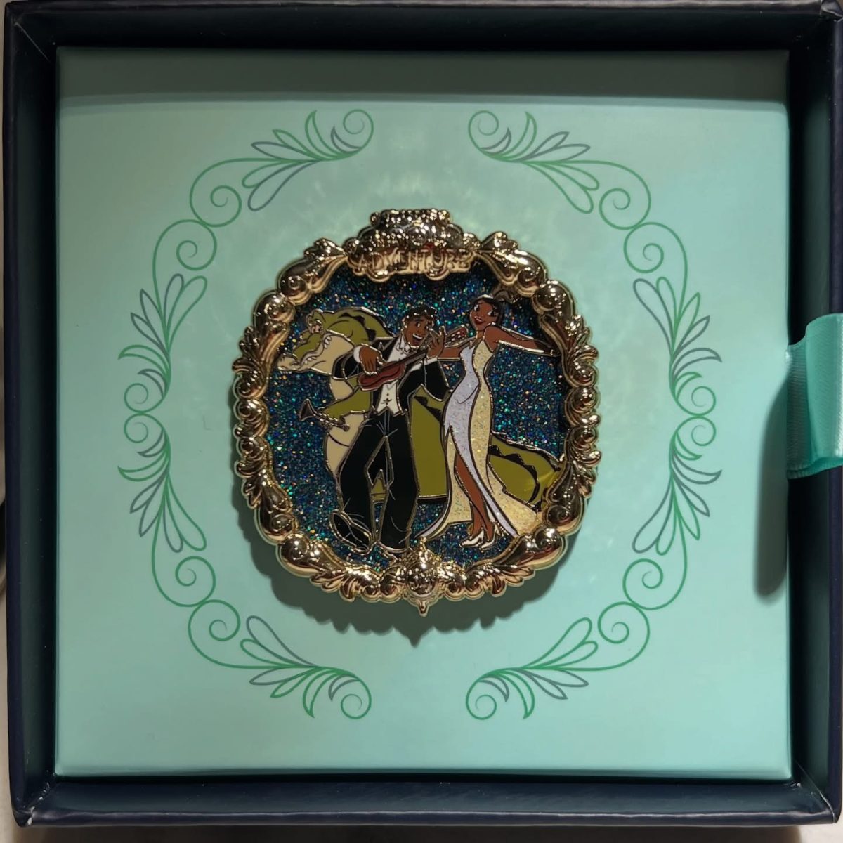 Tiana's Bayou Adventure Club 33 Disney Pin