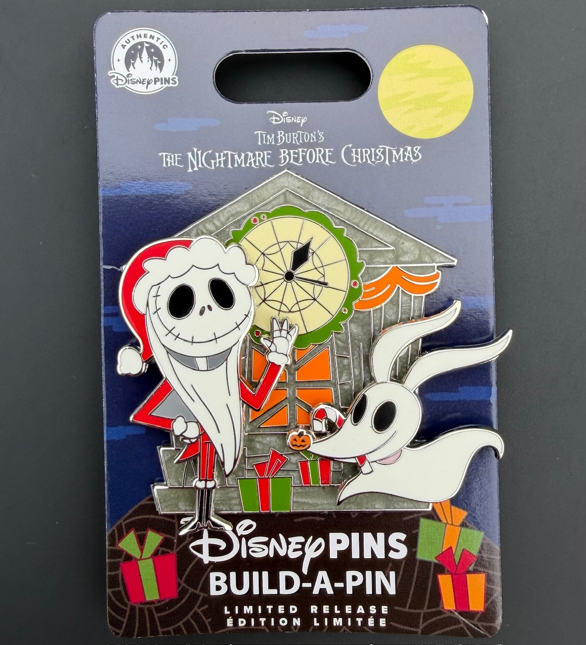 The Nightmare Before Christmas Build-a-Pin Set